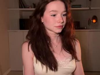 moonfaced_ webcam model stream image