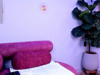 Travis Lenox webcam model stream image