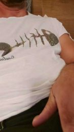 Superworms webcam model stream image