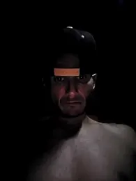 Romance32 webcam model stream image