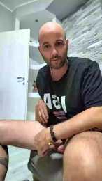 Simontito87 webcam model stream image