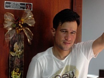 AxelSmiths webcam model stream image