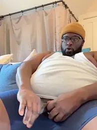 Pull_N_Tug1 webcam model stream image