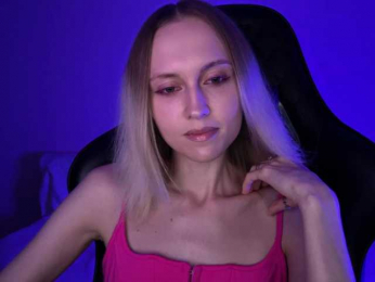 Mencia webcam bongacams model stream image