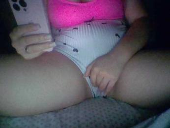 Darusaa webcam model stream image