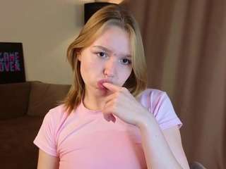 kathierhinebolt webcam model stream image