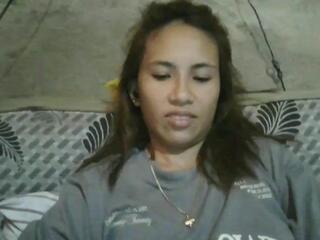 Bella Islove webcam model stream image