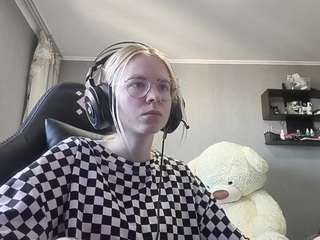 lorrianeleuga webcam model stream image
