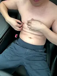 yichengm webcam model stream image