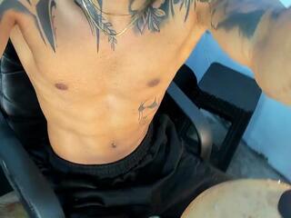Maximiliano Caceres webcam model stream image