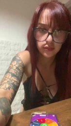 Taurina_azz webcam model stream image