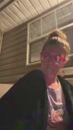 Lynniexo webcam model stream image