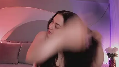 Nicolle_W webcam stripchat model stream image