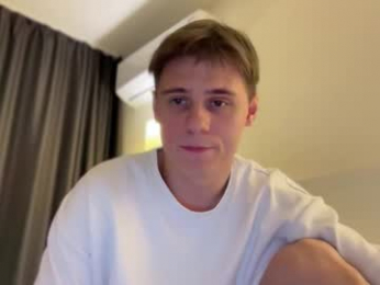 tyler_garrner webcam model stream image