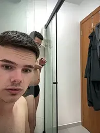 Renmax2 webcam stripchat model stream image