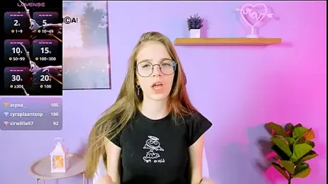 lulu_fly_ webcam model stream image