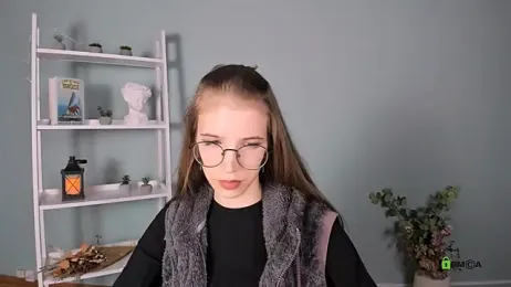 lulu_fly_ webcam model stream image