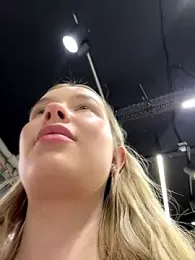 Baby_Tiny webcam model stream image