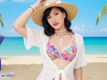 AngelaQuinn webcam model stream image