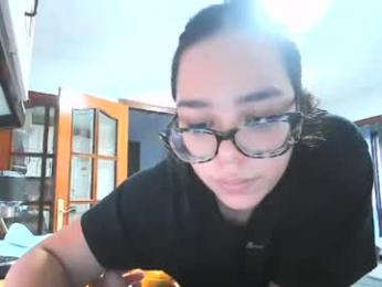 caramerlo webcam model stream image