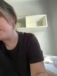 amooraaamoon webcam model stream image