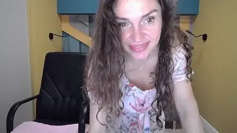 EllaLong webcam model stream image