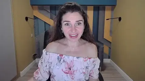 EllaLong webcam model stream image