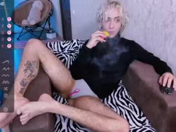 blooming_soul webcam model stream image