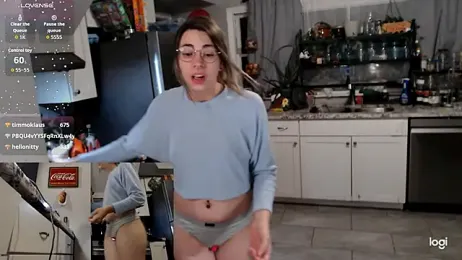 KierBearKisses webcam model stream image