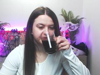 Mavka Cute webcam model stream image