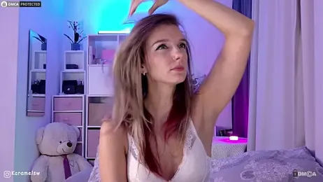 Karamelsw_ webcam model stream image