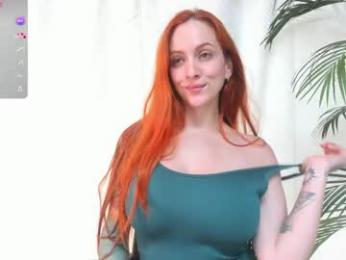 aliciakozlov webcam model stream image