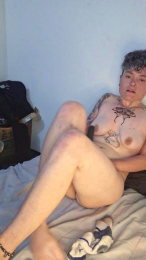 Megan222_ webcam model stream image