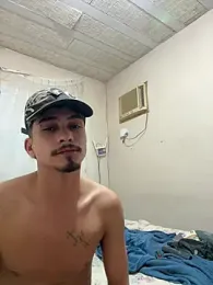 Uchihaxxx webcam stripchat model stream image