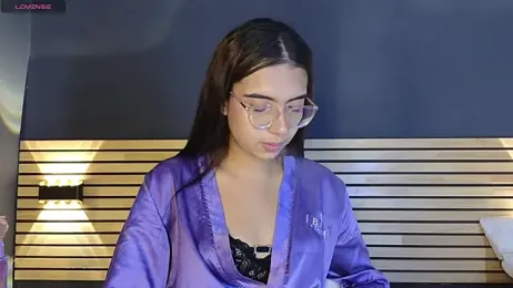 sara_saenz99 webcam model stream image