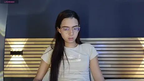 sara_saenz99 webcam model stream image