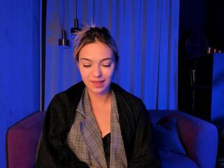 Raichel Ice webcam model stream image