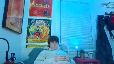 Roomfullofcum webcam model stream image