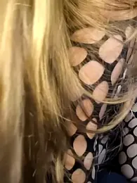 Main_Pleasure webcam model stream image