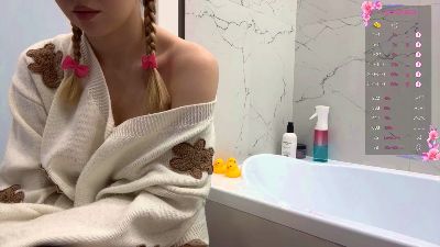 Avroramy webcam model stream image