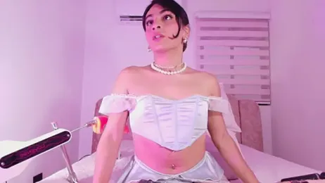 Malaia_thompson_ webcam model stream image