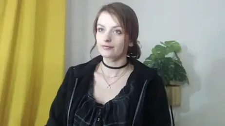 juicyNadine webcam model stream image