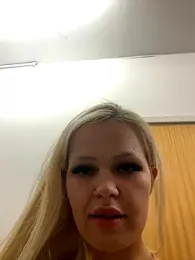 CherryXOX- webcam model stream image