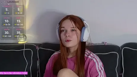 ValBae webcam model stream image