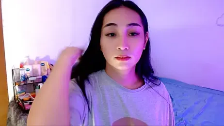 SweetLilly_18 webcam model stream image