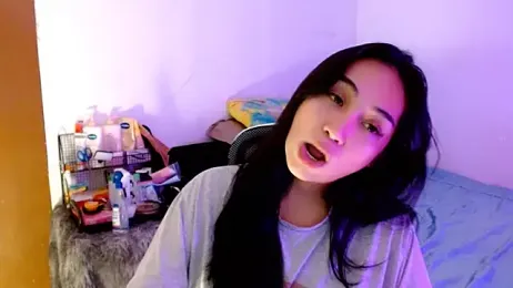 SweetLilly_18 webcam model stream image