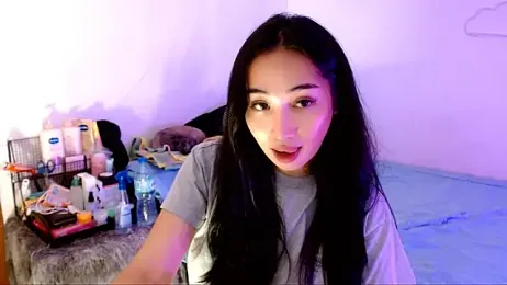 SweetLilly_18 webcam model stream image