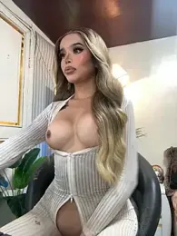 Sandra__HornBall webcam model stream image