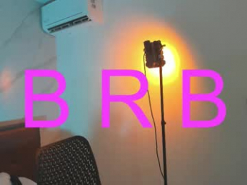 dreams_chloe webcam model stream image