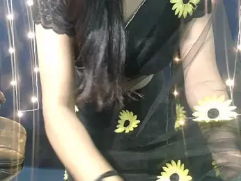 Yashi webcam stripchat model stream image